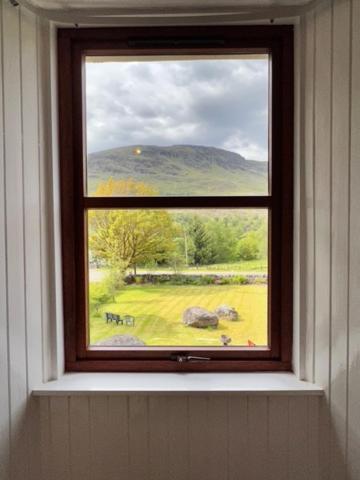 Beautiful Farm House At The Foot Of Ben More. Крианларих Екстериор снимка